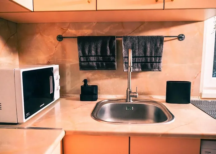 Dream Hill Nest-boho Vintage Hideaway